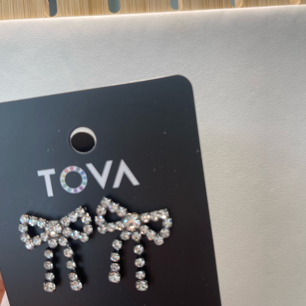 TOVA Bow earrings